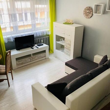 Apartamenty Every Sky Plac Ratuszowy 30 Еленя-Гура Экстерьер фото