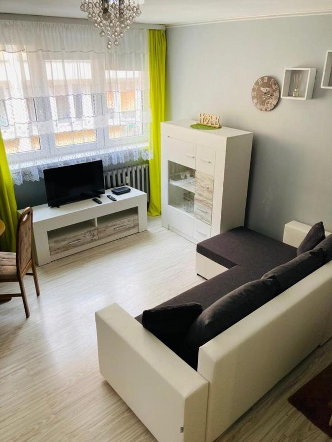 Apartamenty Every Sky Plac Ratuszowy 30 Еленя-Гура Экстерьер фото