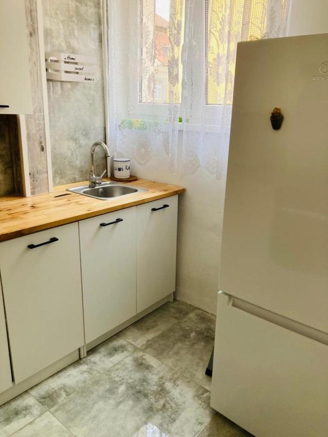 Apartamenty Every Sky Plac Ratuszowy 30 Еленя-Гура Экстерьер фото